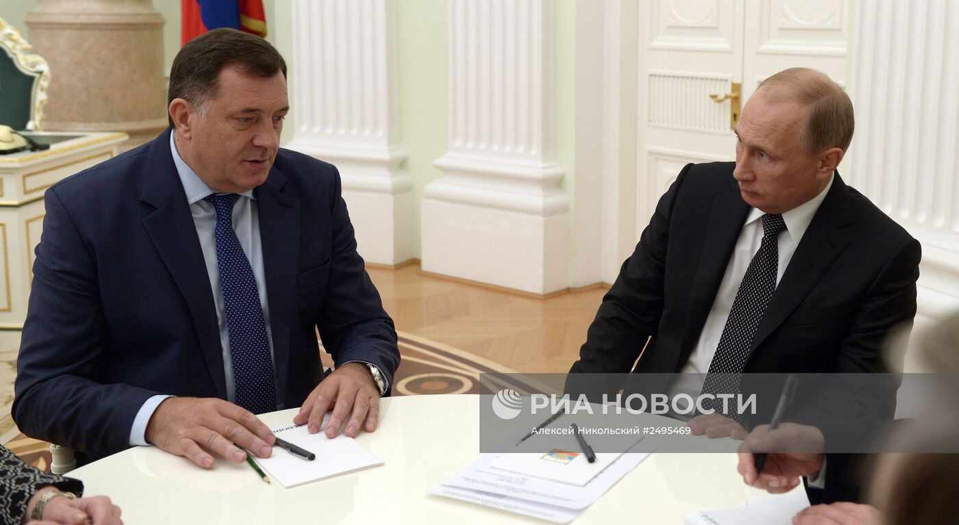 В.Путин провел рабочую встречу с М.Додиком