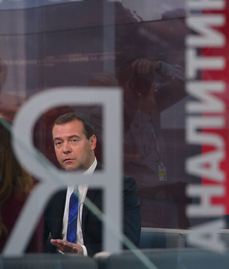 Д.Медведев дал интервью телеканалу "Россия-24"