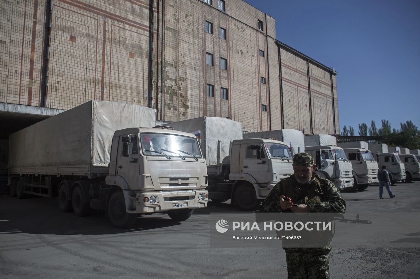 Третий гуманитарный конвой прибыл на Украину