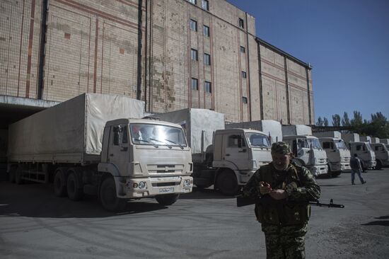 Третий гуманитарный конвой прибыл на Украину