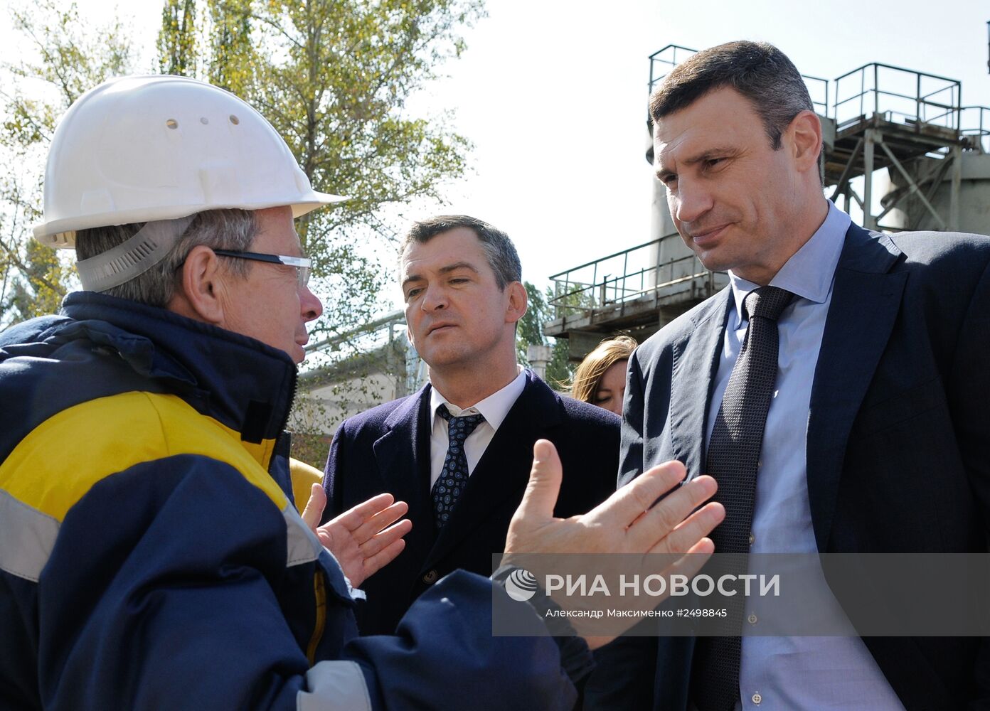 Виталий Кличко посетил завод "Энергия" в Киеве