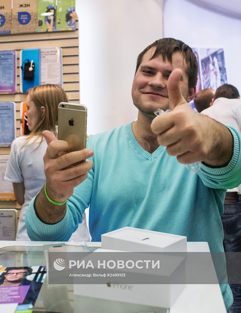 Старт продаж iPhone 6 и iPhone 6 plus в России