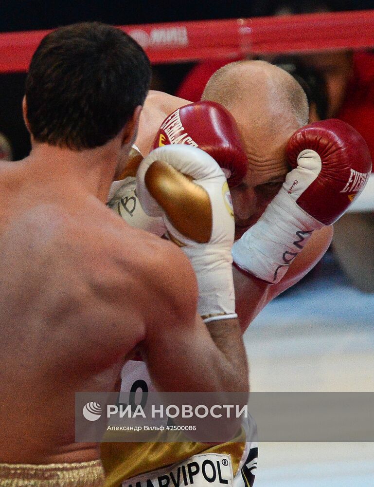 Бокс. Поединки за звания чемпионов по версии WBA и WBC