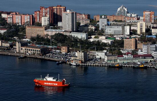 Виды Владивостока и бухты Золотой Рог с пилона вантового моста