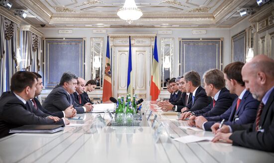 Президент Украины П.Порошенко встретился с премьер-министрами Румынии и Молдовы