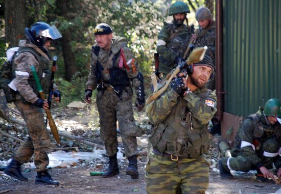 Бои в районе аэропорта города Донецка