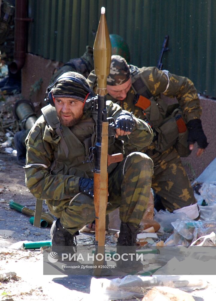 Бои в районе аэропорта города Донецка