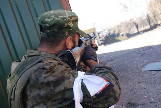 Бои в районе аэропорта города Донецка