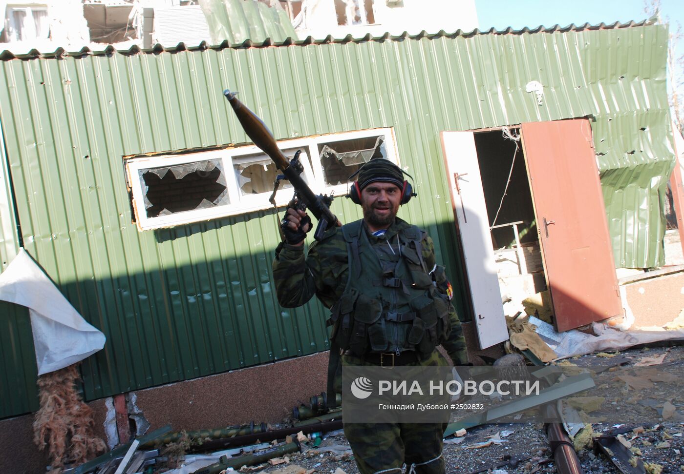 Бои в районе аэропорта города Донецка