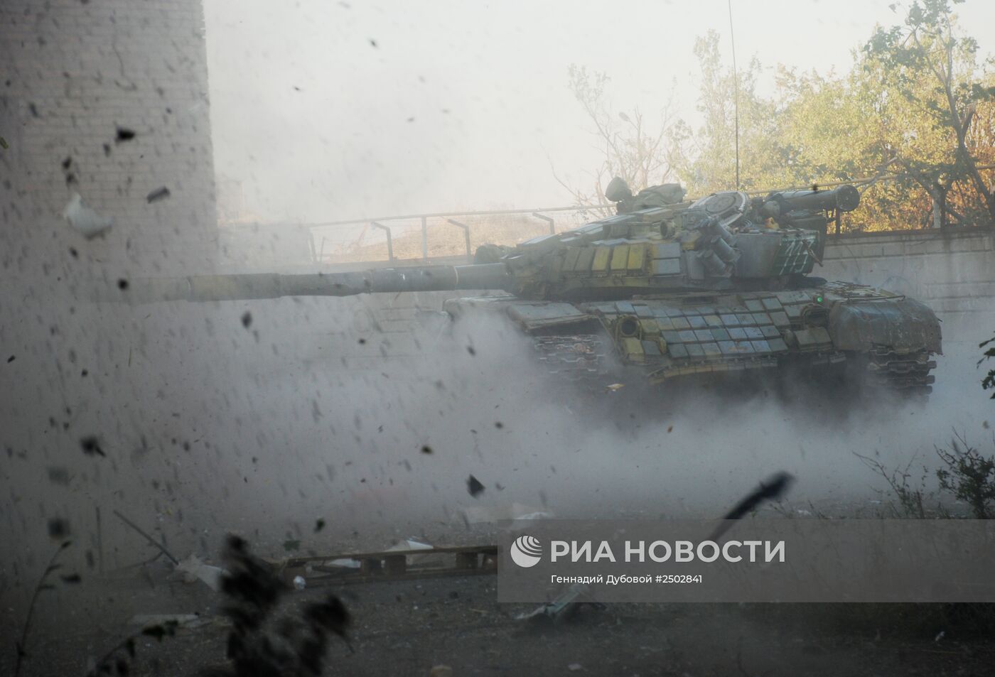 Бои в районе аэропорта города Донецка