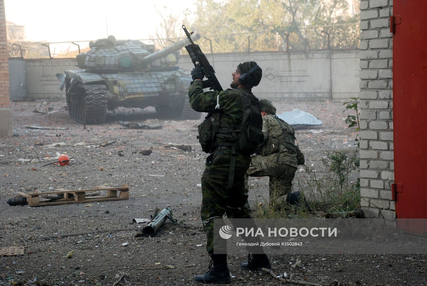 Бои в районе аэропорта города Донецка