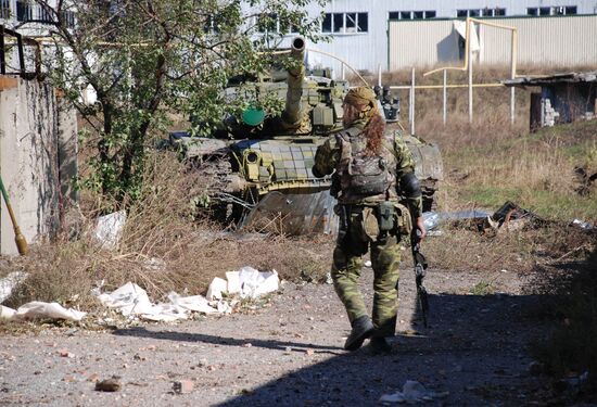Бои в районе аэропорта города Донецка