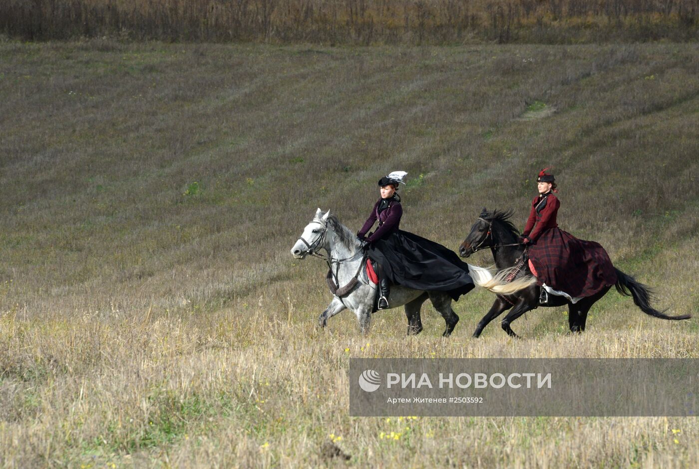 Коннная костюмированная охота