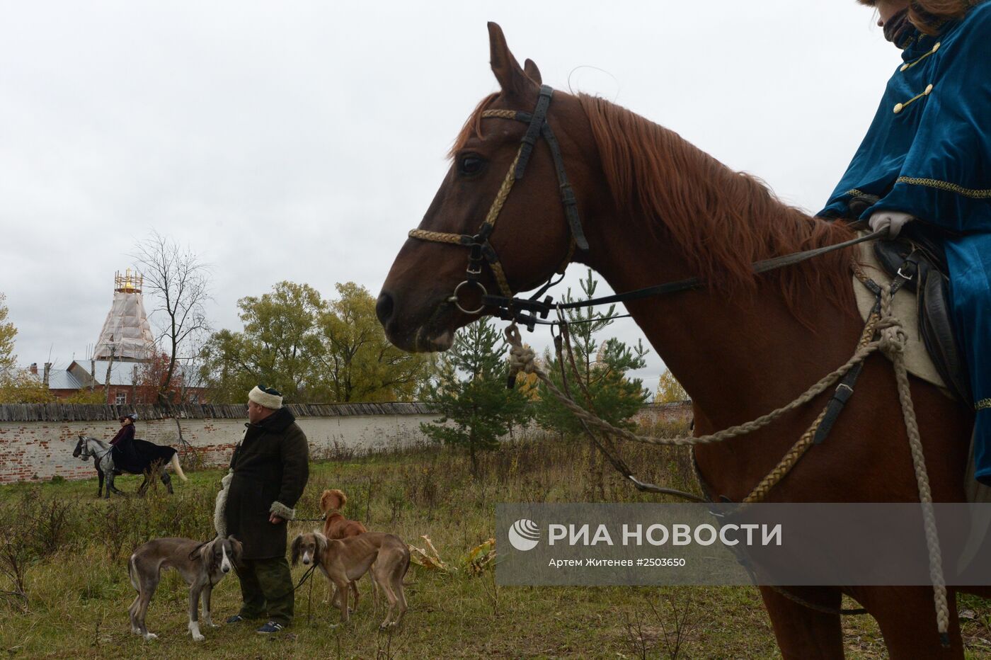 Коннная костюмированная охота