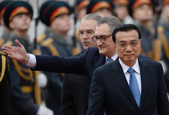 Прилет премьера Государственного совета КНР Ли Кэцяна