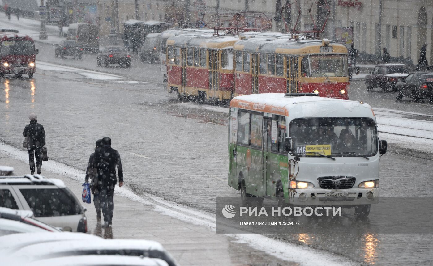 Первый снег в Екатеринбурге