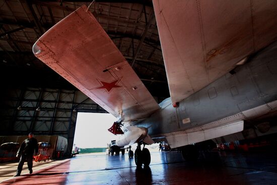 Работа авиационного ремонтного завода в Приморском крае