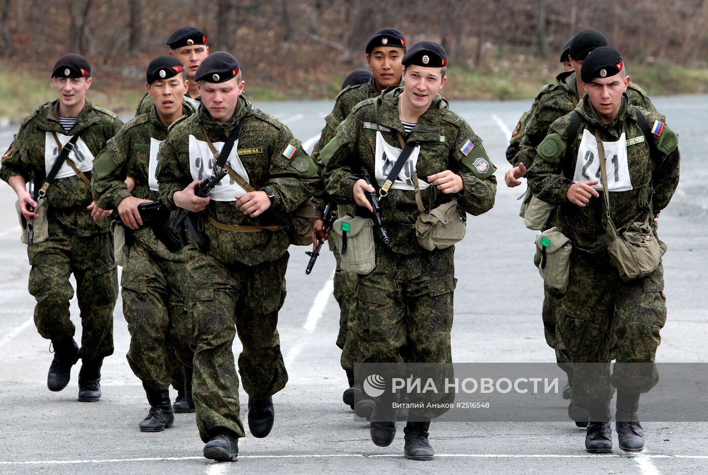 Учения морской пехоты во Владивостоке
