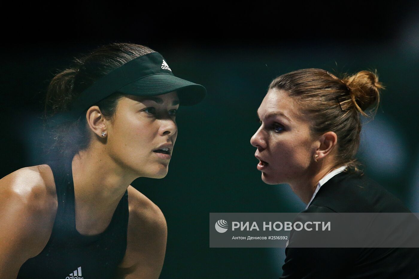 Теннис. Итоговый турнир WTA. Пятый день