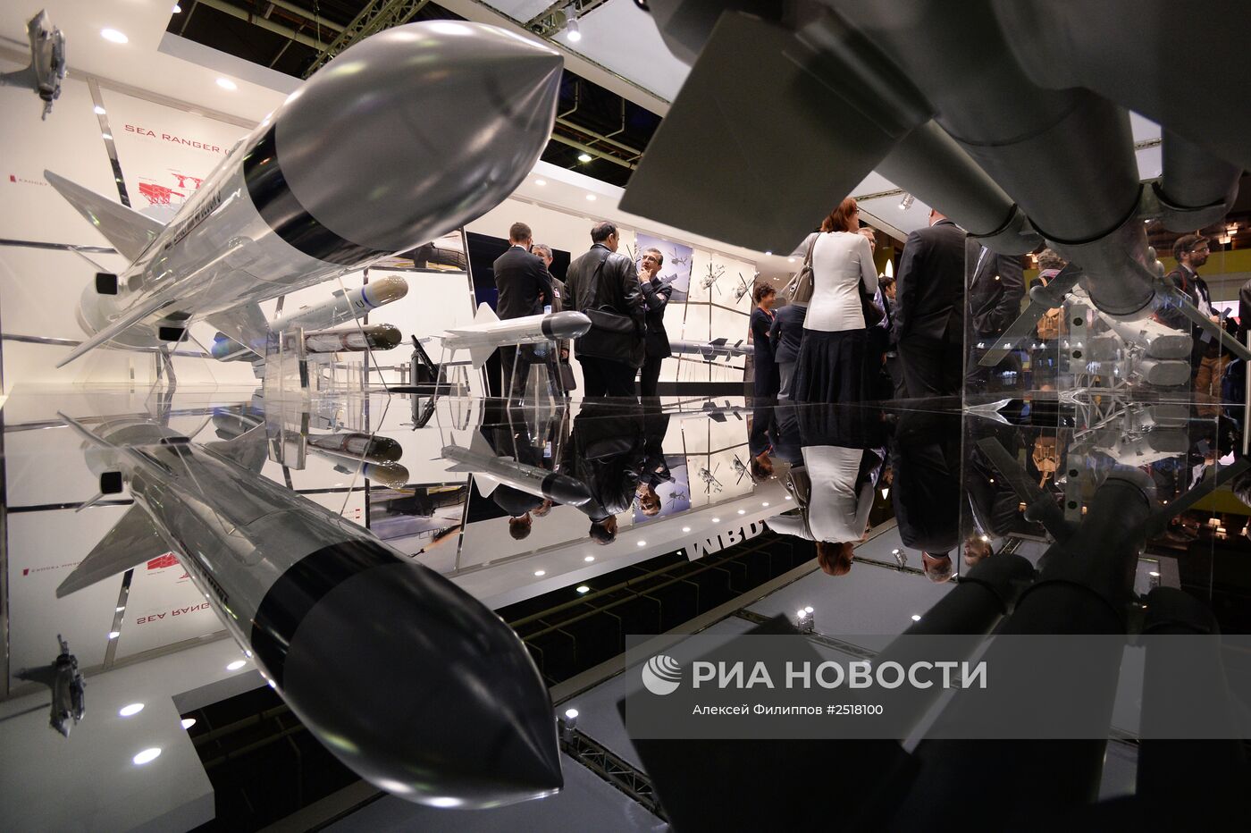 Открытие 24-й Международной выставки военно-морской техники и вооружения Euronaval 2014