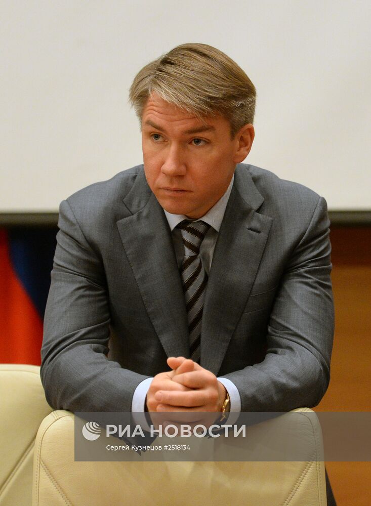 Круглый стол, посвященный подготовке к проведению ЧМ-2018 по футболу