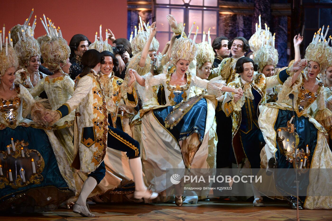 Концерт "Оперный бал", посвященный 75-летнему юбилею Е. Образцовой