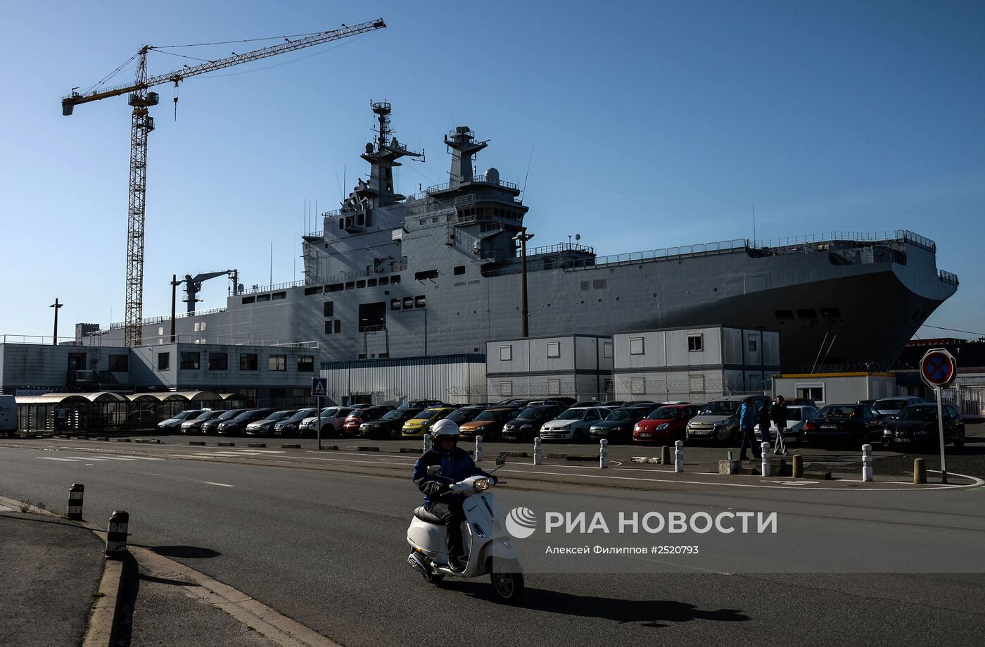 Десантный корабль "Владивосток" класса "Мистраль" в доках французской компании SNX France