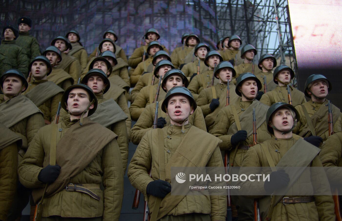 Репетиция торжественного марша, посвященного легендарному параду 1941 года