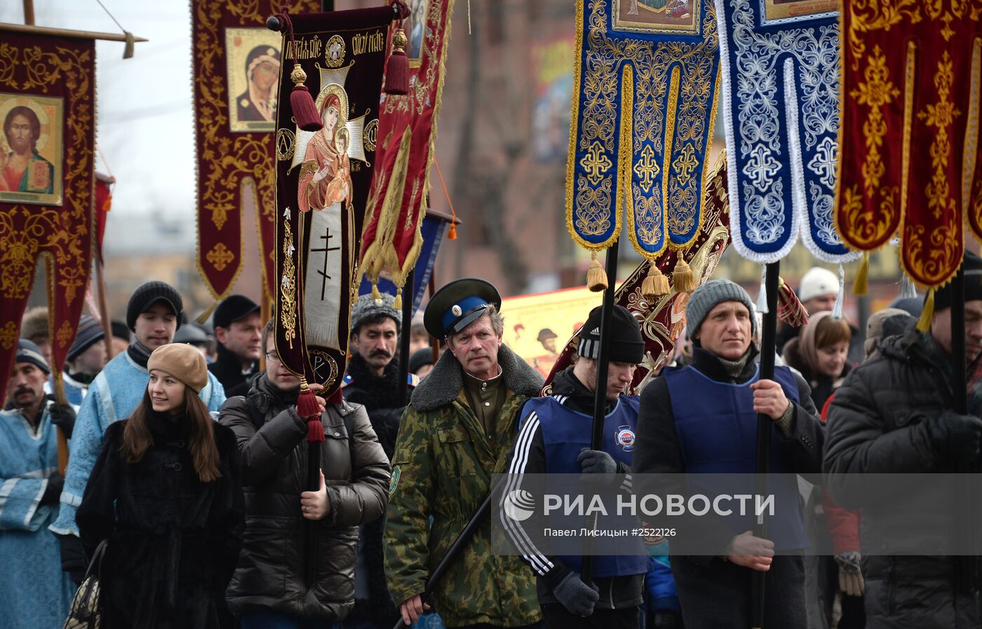 Крестный ход в День Казанской иконы Божьей матери