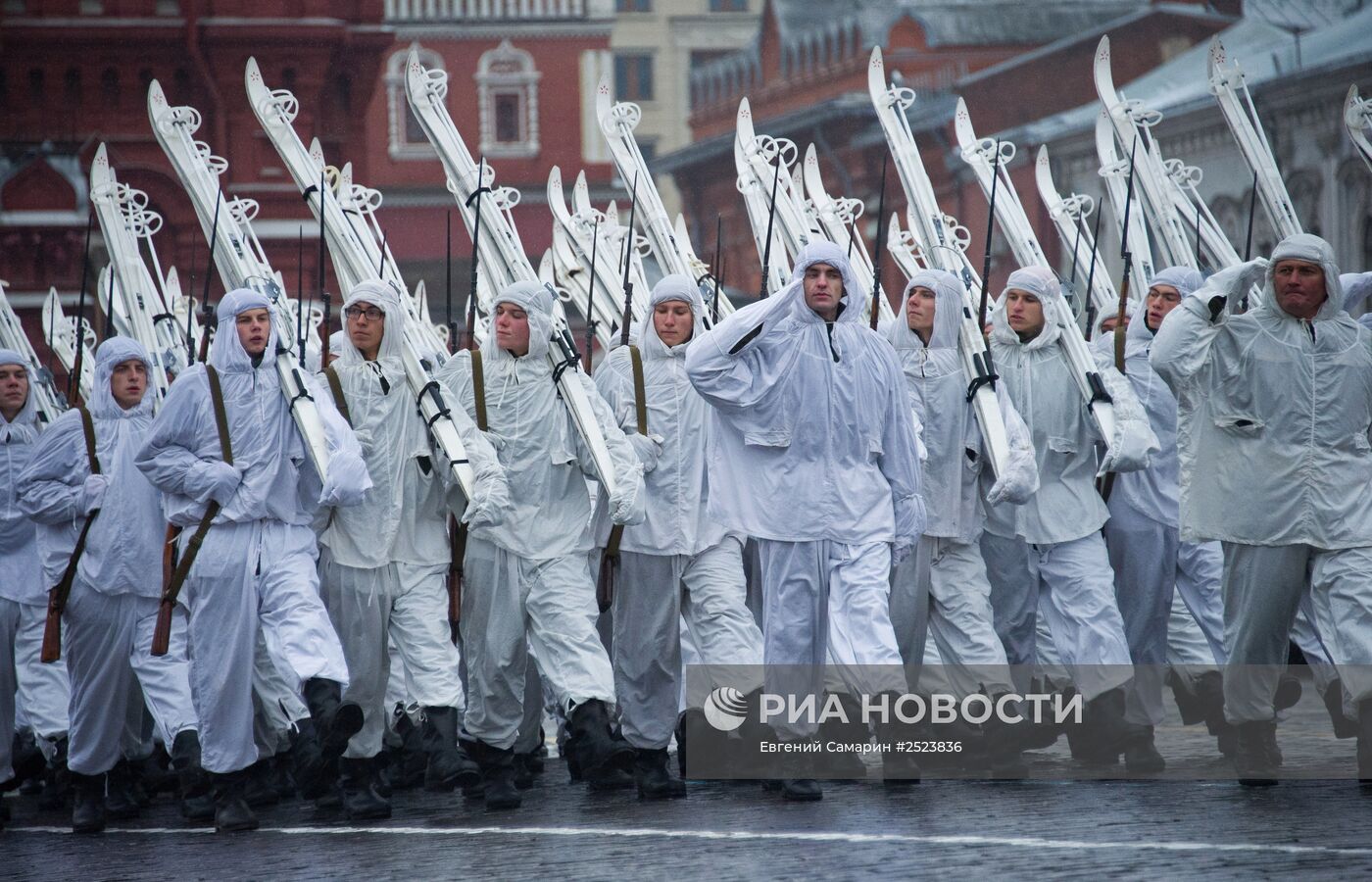 Торжественный марш, посвященный параду 1941 года