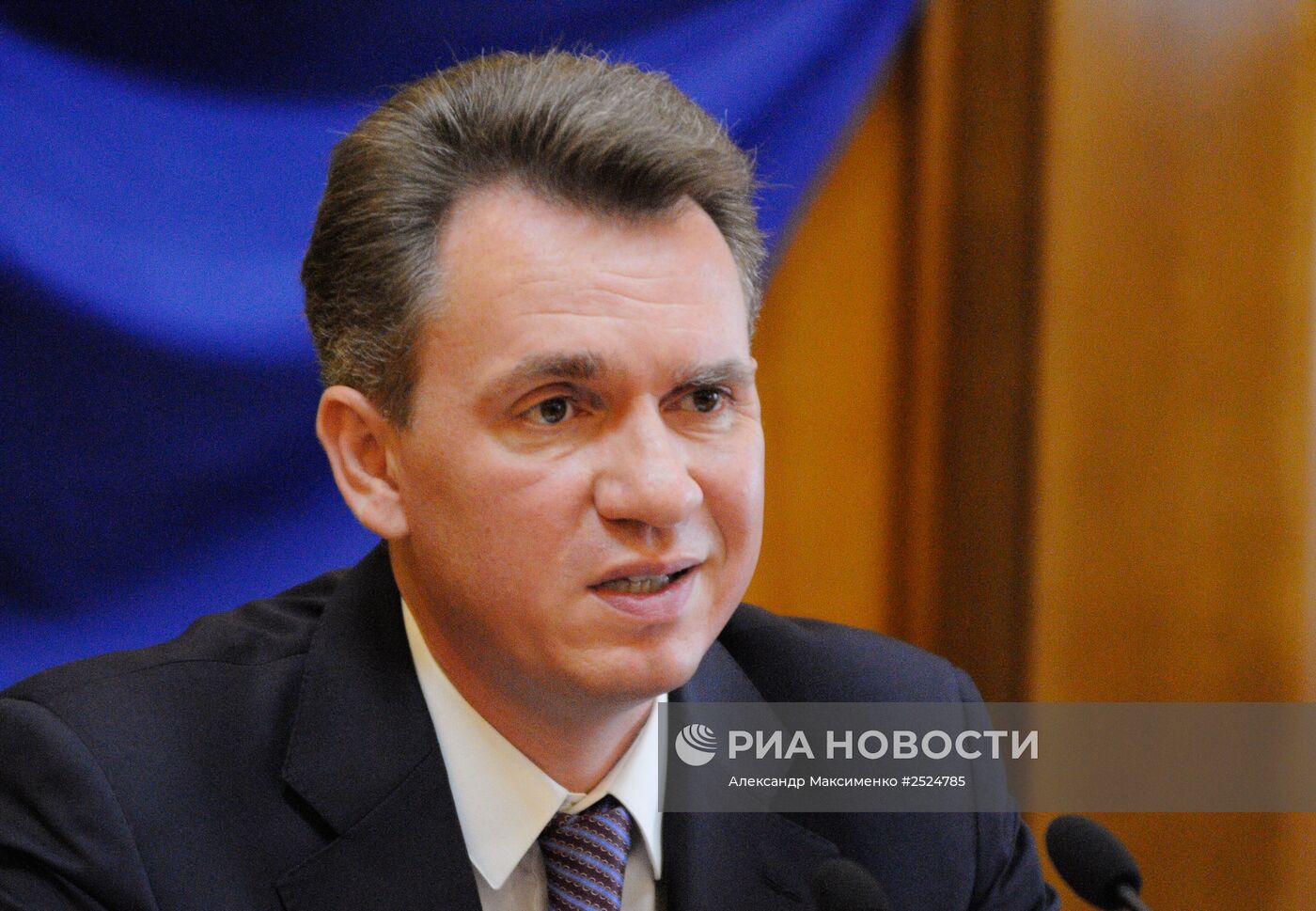 Брифинг главы ЦИК Украины по итогам выборов в Верховную Раду