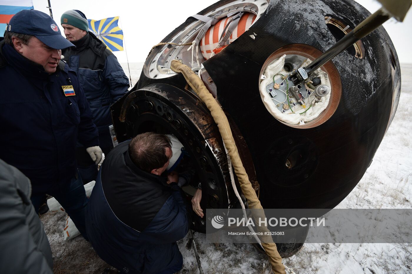 Возвращение на Землю экипажа МКС-40/41