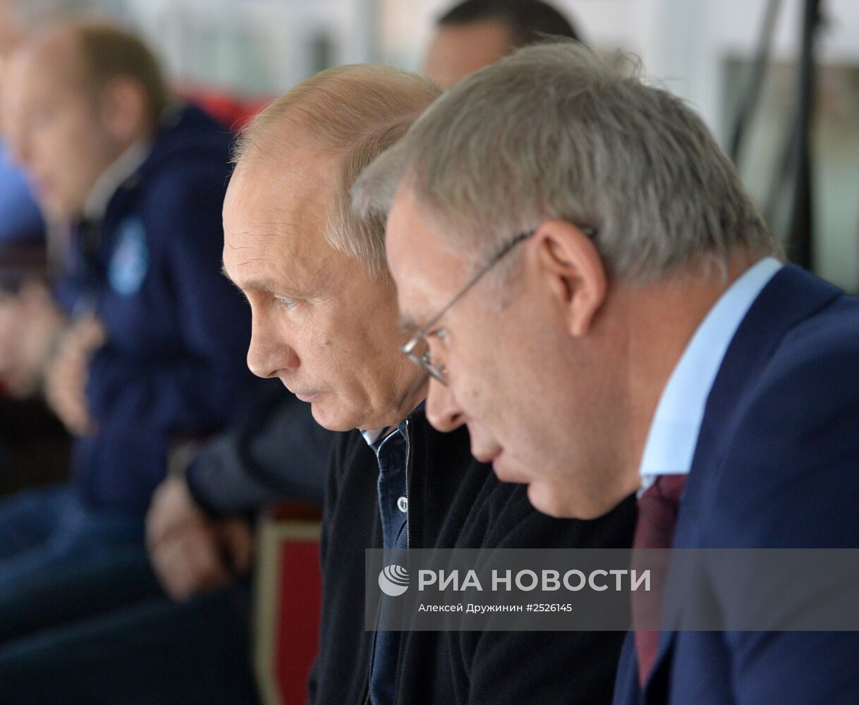 Рабочая поездка В.Путина во Владивосток
