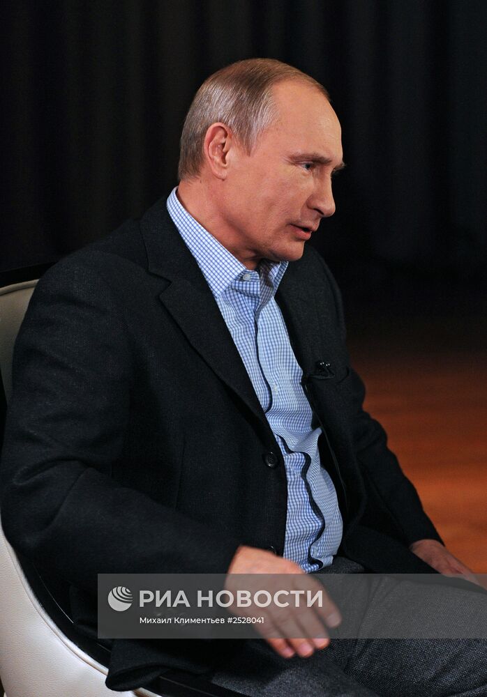 В.Путин дал интервью немецкому телеканалу ARD