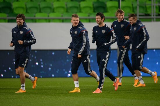 Футбол. Тренировка сборной России