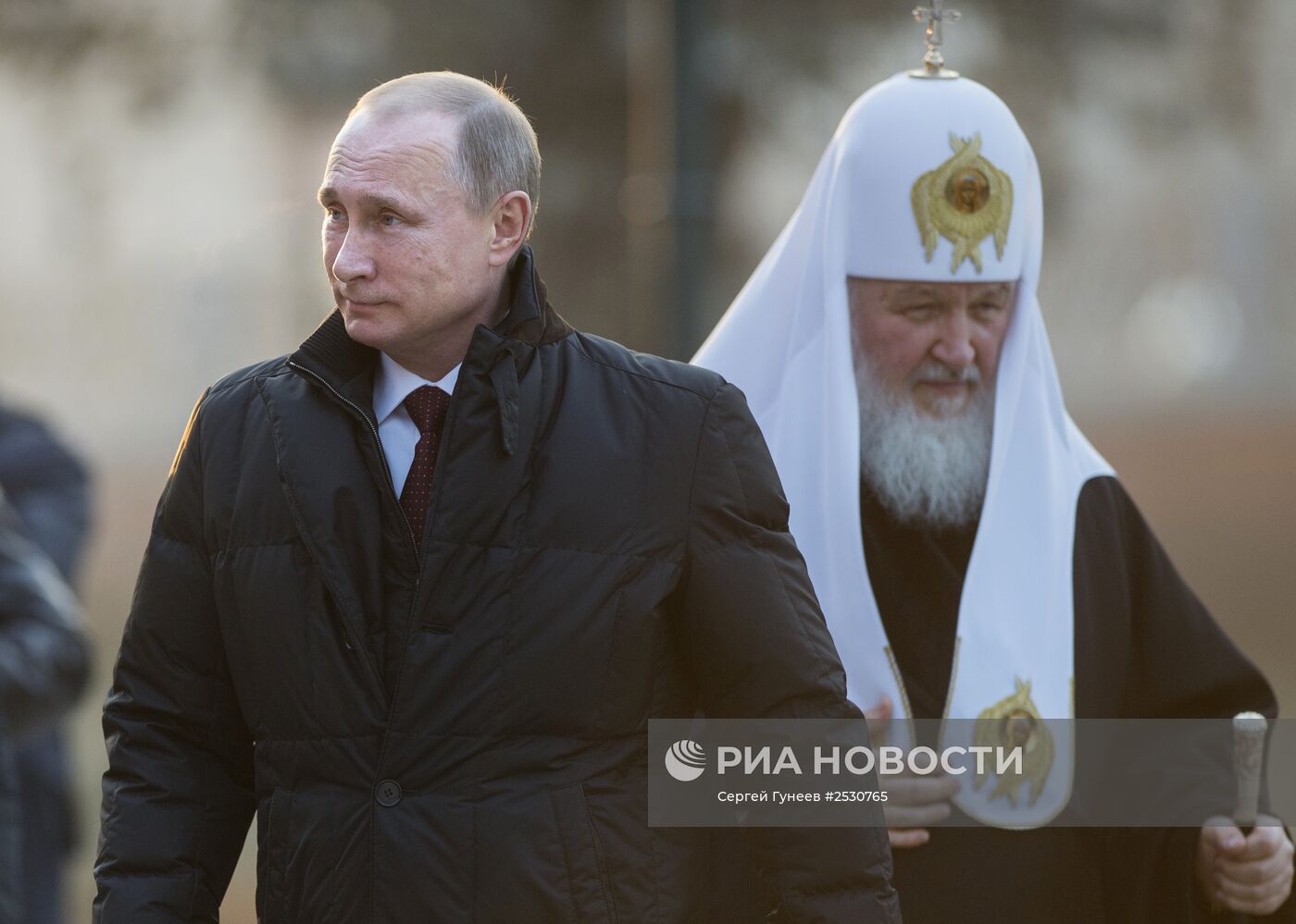 В.Путин принял участие в церемонии открытия памятника Александру I