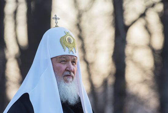 В.Путин принял участие в церемонии открытия памятника Александру I