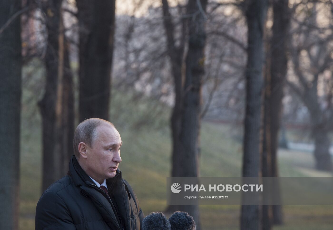 В.Путин принял участие в церемонии открытия памятника Александру I