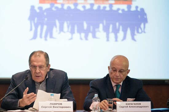 Заседание Ассамблеи Совета по внешней и оборонной политике России с участием министра иностранных дел С.Лаврова