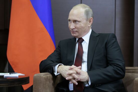 В.Путин встретился с Р.Хаджимбой в Сочи