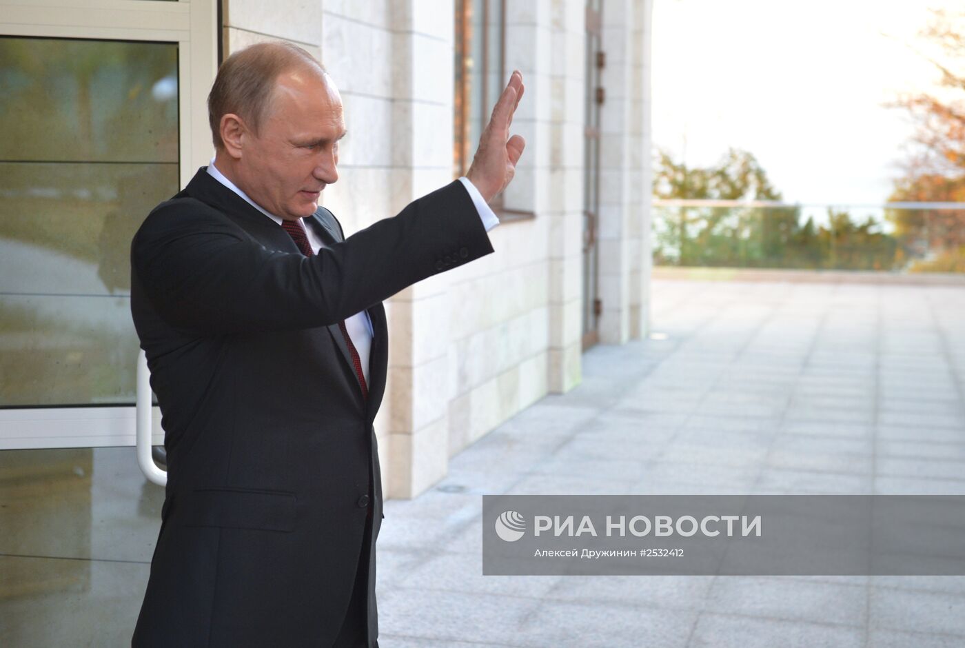 В.Путин встретился с Р.Хаджимбой в Сочи
