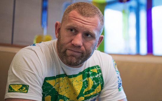 Интервью участников турнира M-1 Challenge 53 Битва в Поднебесной