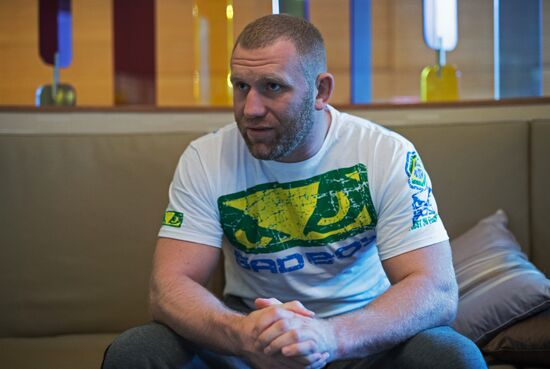 Интервью участников турнира M-1 Challenge 53 Битва в Поднебесной