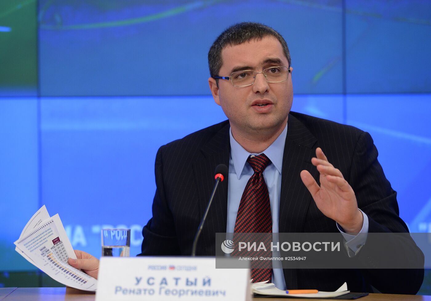 Пресс-конференция лидера молдавской партии "Patria" (Родина) Ренато Усатого