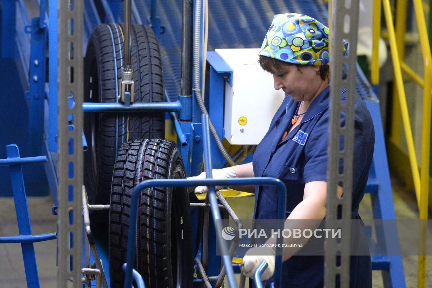 Производство автомобильных шин на заводе "Нижнекамскшина"