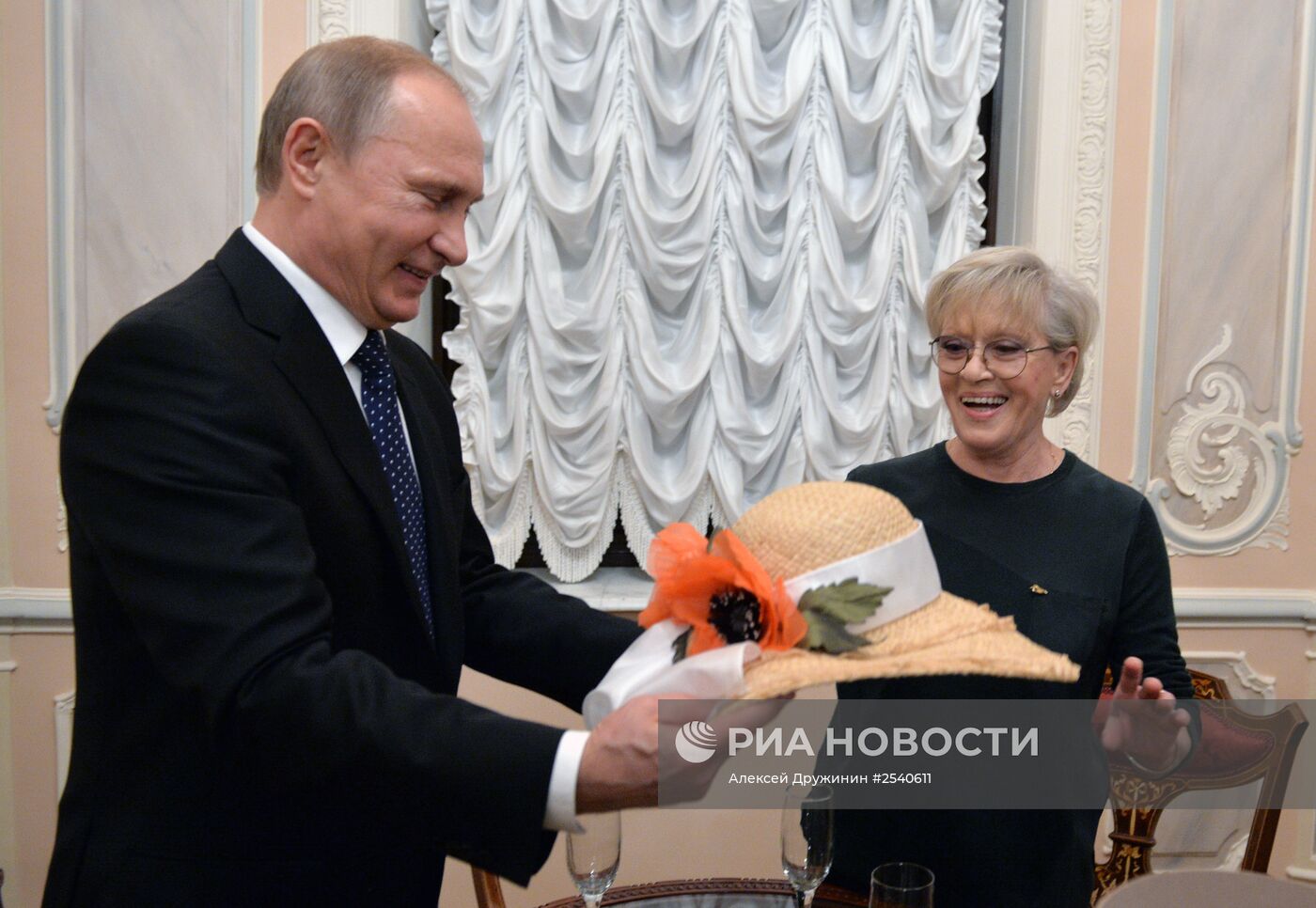 Рабочая поездка В.Путина в Северо-Западный федеральный округ