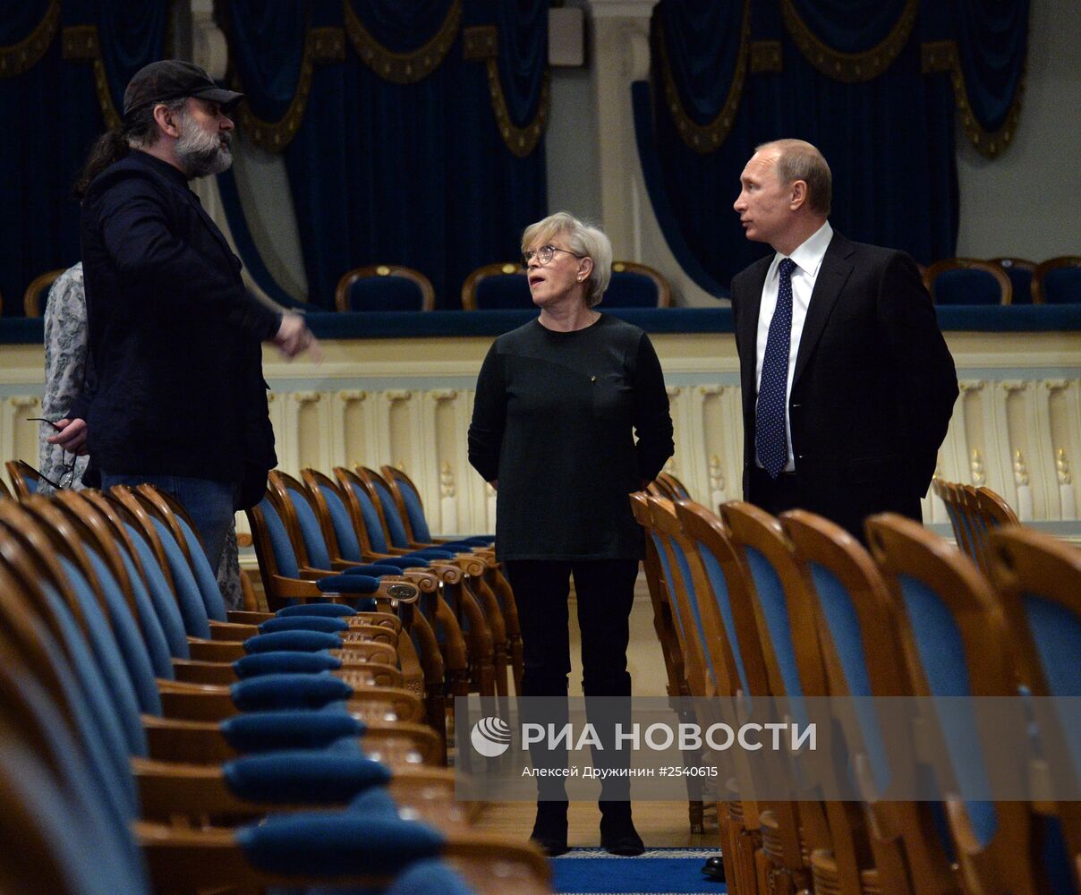 Рабочая поездка В.Путина в Северо-Западный федеральный округ