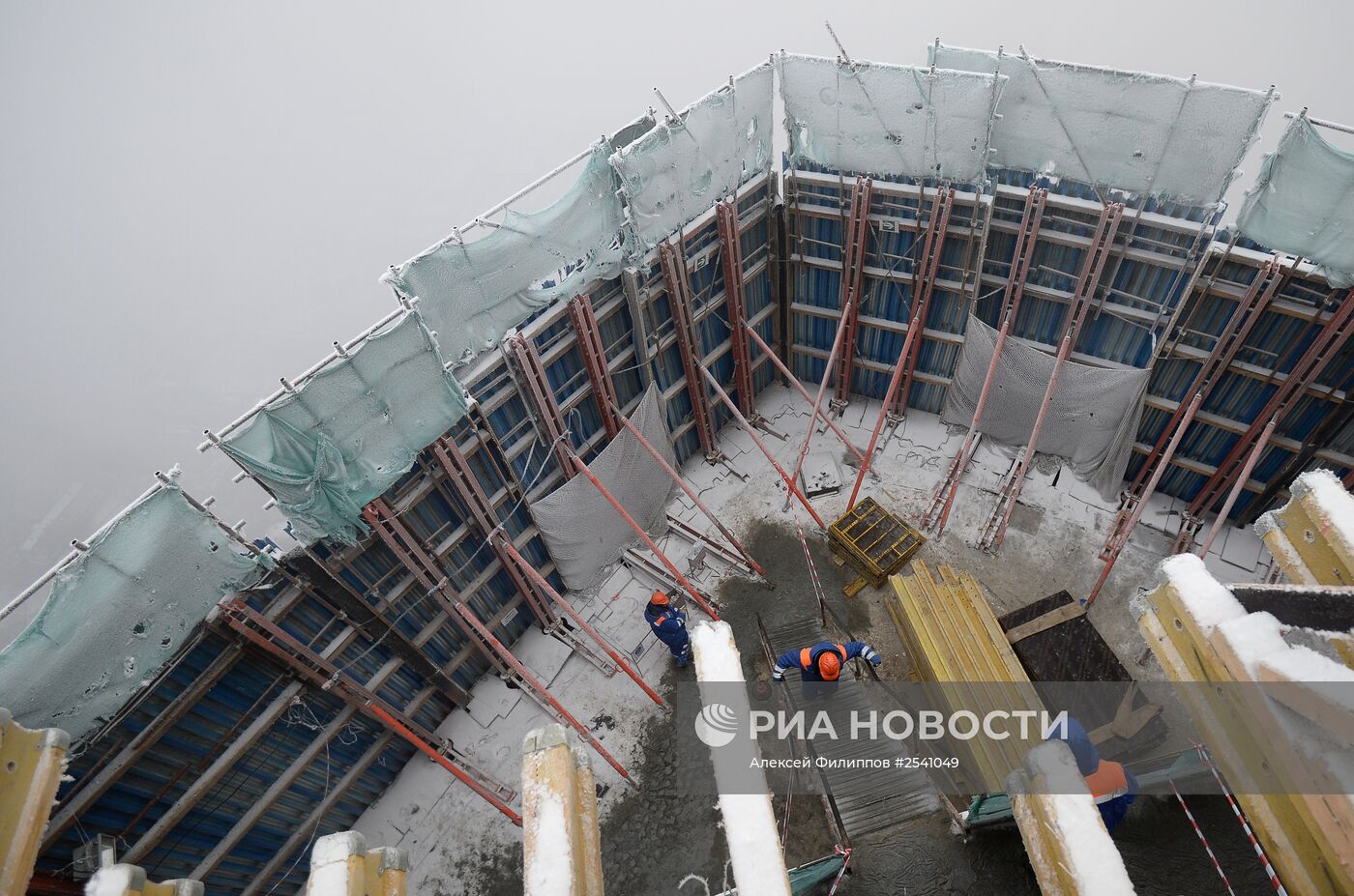 Строительство башни "Восток" комплекса "Башня Федерация" в Москве