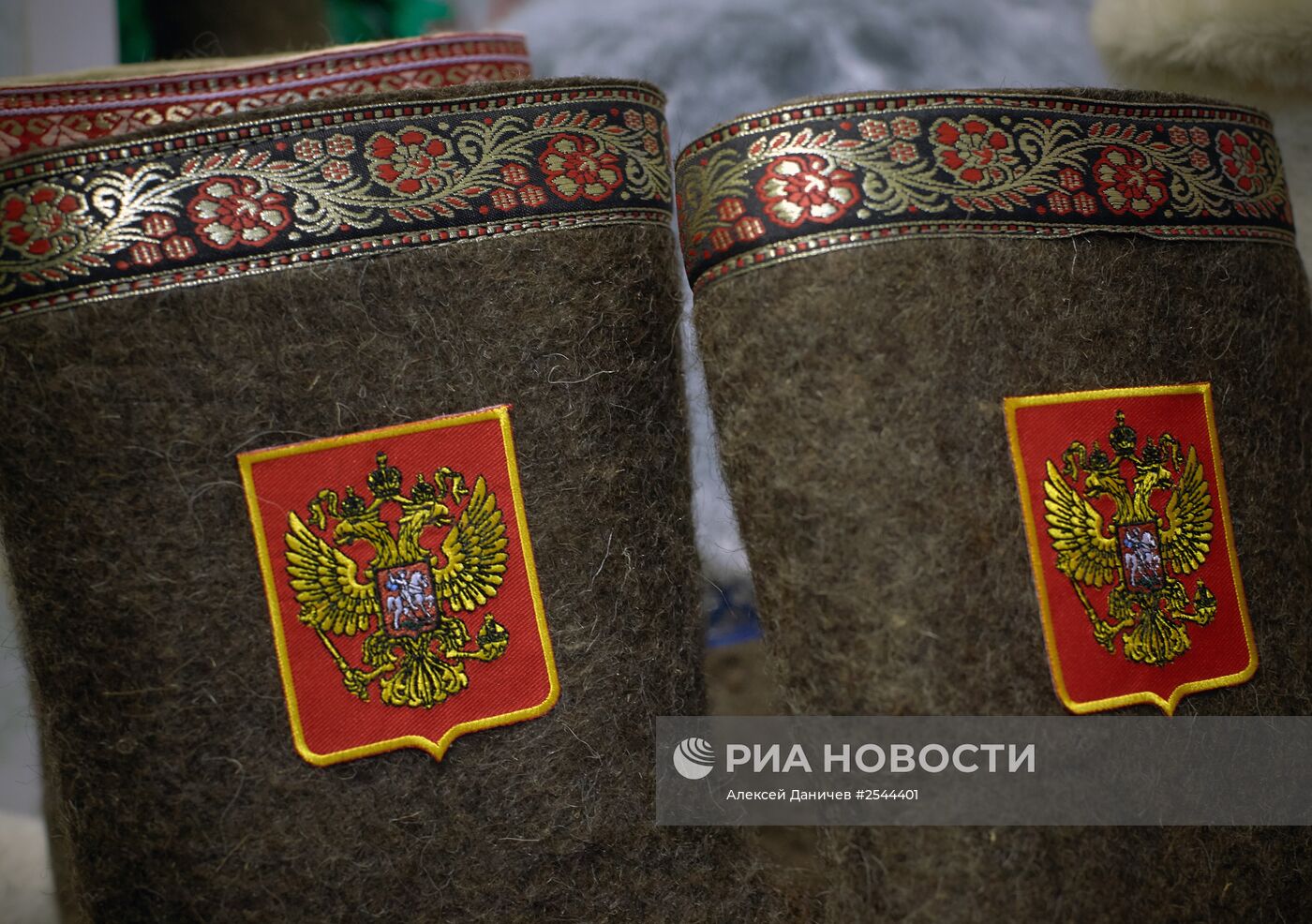 Презентация новой коллекции валенок с патриотической символикой России