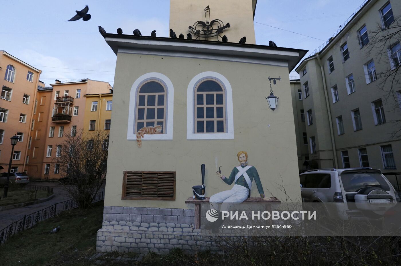 Живопись на стенах домов в Санкт-Петербурге